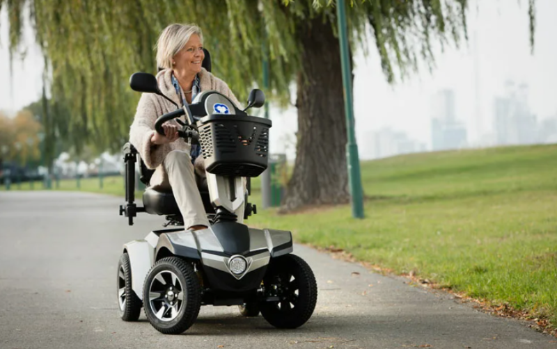 Скутеры: инновационное решение для передвижения пожилых людей и людей с инвалидностью