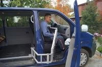 Подъемник для инвалидов в автобус. Крепление в салоне