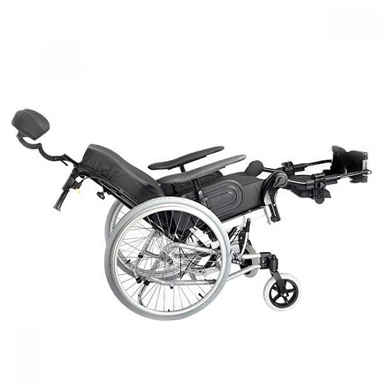 Функциональное кресло-коляска Invacare Rea Clematis