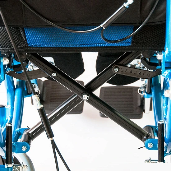 Инвалидная кресло-коляска для детей с ДЦП FS958