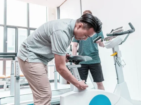 Реабилитационный вертикальный велотренажер DYACO Medical 7.0U