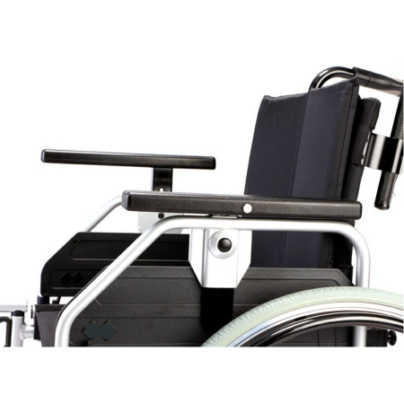 Инвалидная кресло-коляска Pyro Start Plus LY-170-1331