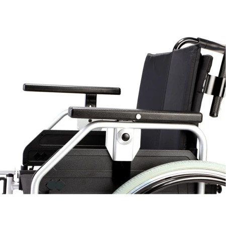 Инвалидная кресло-коляска Pyro Start Plus LY-170-1331