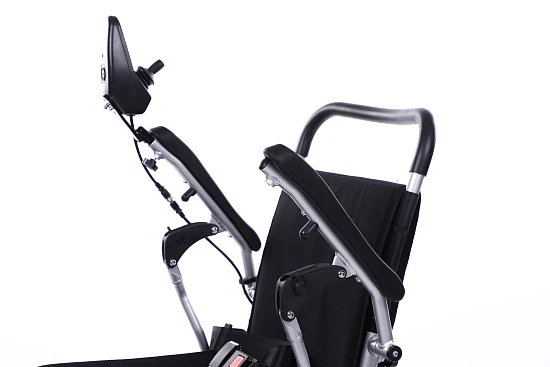 Складная кресло-коляска инвалидная электрическая Titan Tiny (LY-EB103-E920)