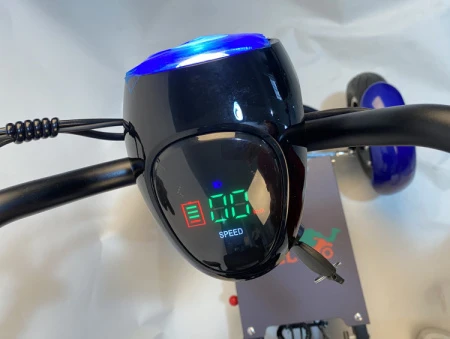 Трицикл GreenCamel Кольт 801 FAT (36V 15,6Ah 2x400W) кресло