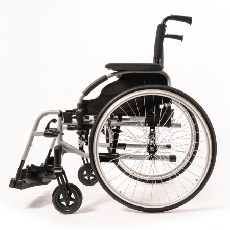 Инвалидное кресло-коляска Invacare Action 2ng Инвалидное кресло-коляска Invacare Action 2ng
