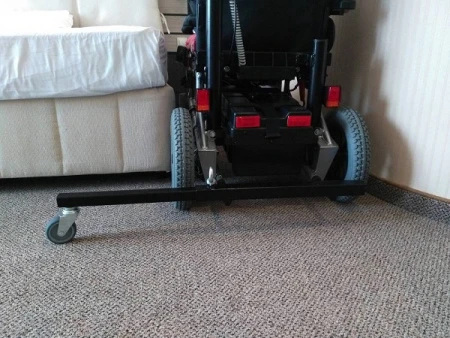 Подъёмное устройство для инвалидов на электроколяску