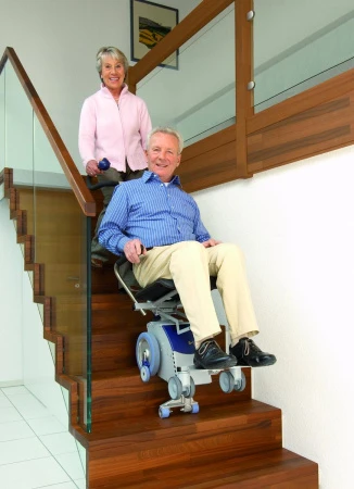 Ступенькоход с интегрированным сиденьем s-max Sella D1353