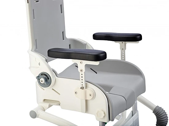 Кресло стул с санитарным оснащением Flamingo RU