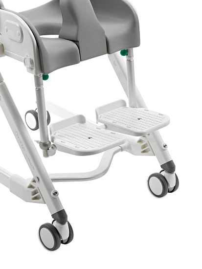 Кресло стул с санитарным оснащением Flamingo RU