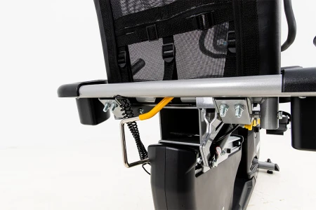 Реабилитационный горизонтальный велотренажер SPIRIT LR660