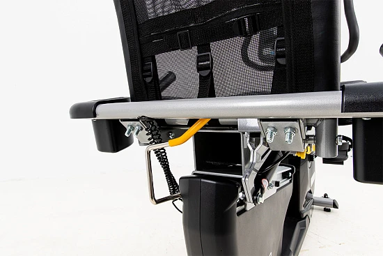 Реабилитационный горизонтальный велотренажер SPIRIT LR660