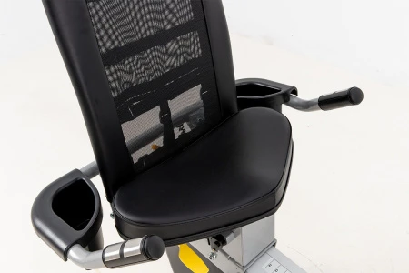 Реабилитационный горизонтальный велотренажер SPIRIT LR660