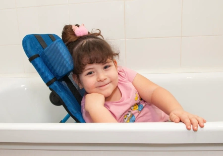 Кресло для купания детей с ДЦП Lotus Кресло для купания детей с ДЦП Lotus