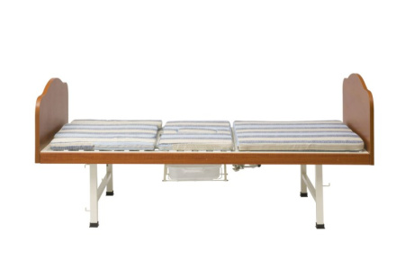 Медицинская кровать с туалетным устройством и функцией кардио-кресло B-4L