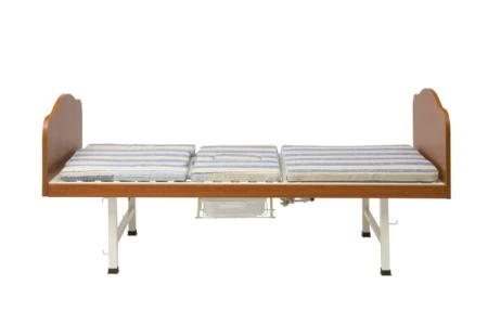 Медицинская кровать с туалетным устройством и функцией кардио-кресло B-4L