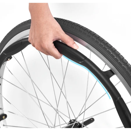 Кресло-коляска с ручным приводом Karma Ergo 105