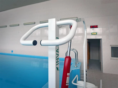 Подъемник для бассейна Енисей ИПБ-170Г (с гидравлическим приводом)