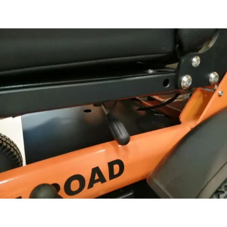 Кресло-коляска с электроприводом MET ALLROAD C21+