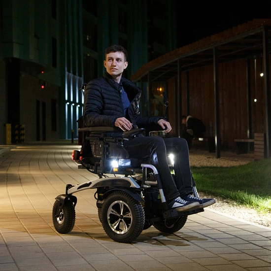 Коляска инвалидная с электроприводом Ortonica Pulse 330