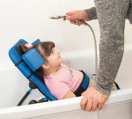 Кресло для купания детей с ДЦП Lotus Кресло для купания детей с ДЦП Lotus