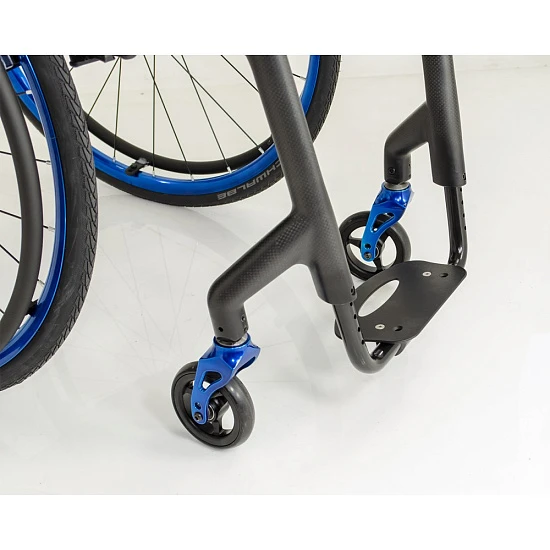 Кресло-коляска с ручным приводом активного типа Progeo Joker Carbon