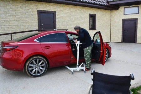 Механический универсальный подъемник для инвалидов Боец Z-1