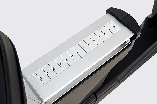 Реабилитационный горизонтальный велотренажер SPIRIT LR660