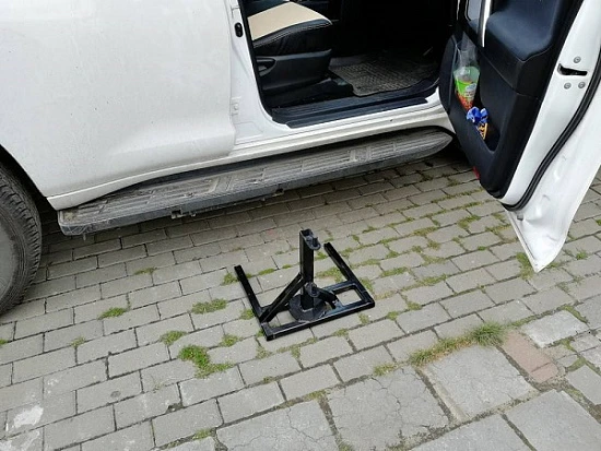 Подъёмник Миник на внедорожник