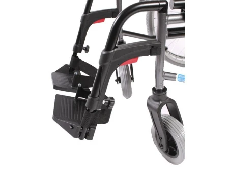 Кресло-коляска инвалидная с принадлежностями, вариант исполнения LY-250 Caneo B