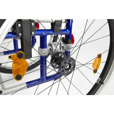 Кресло-коляска механическая Invacare Rea с принадлежностями Spin X