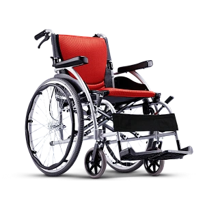 Кресло-коляска с ручным приводом Karma Ergo 105