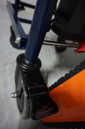 Гусеничный электроподъемник облегченный