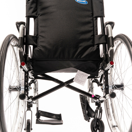 Инвалидное кресло-коляска Invacare Action 2ng Инвалидное кресло-коляска Invacare Action 2ng