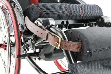 Кресло-коляска инвалидная с вертикализатором Titan RANGER (LY-710)