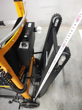 Гусеничный электроподъемник