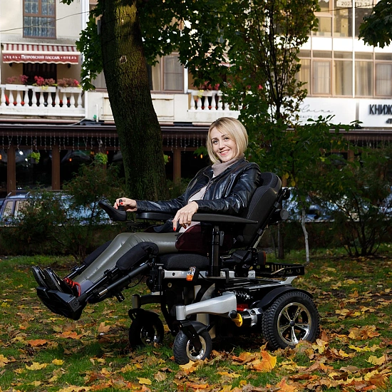 Коляска инвалидная с электроприводом Ortonica Pulse 770