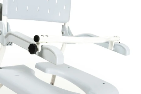 Кресло-каталка с санитарным устройством Pluo (139SP)