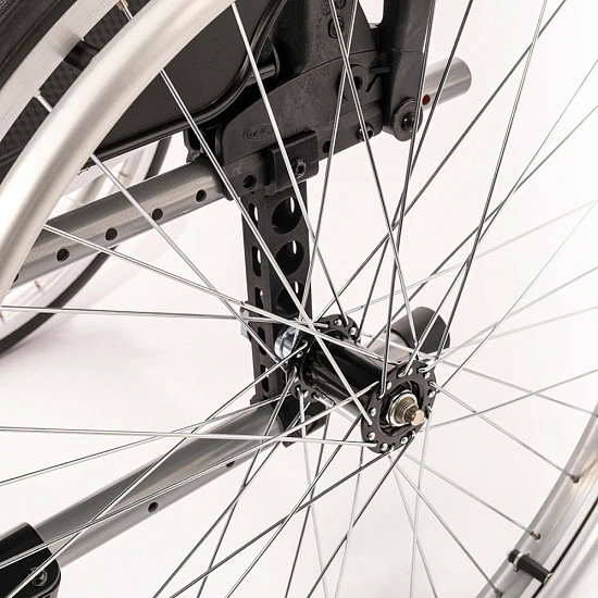 Инвалидное кресло-коляска Invacare Action 2ng