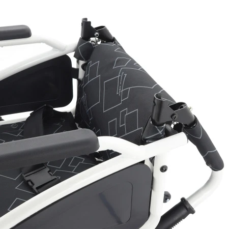 Кресло-коляска электрическая МедМос ТН-801