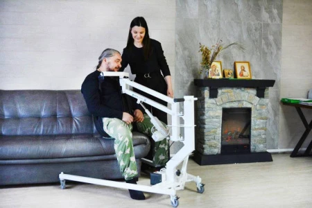 Универсальный электрический подъемник для больных MINIK – SUPER