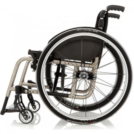 Кресло-коляска с ручным приводом активного типа Progeo Exelle
