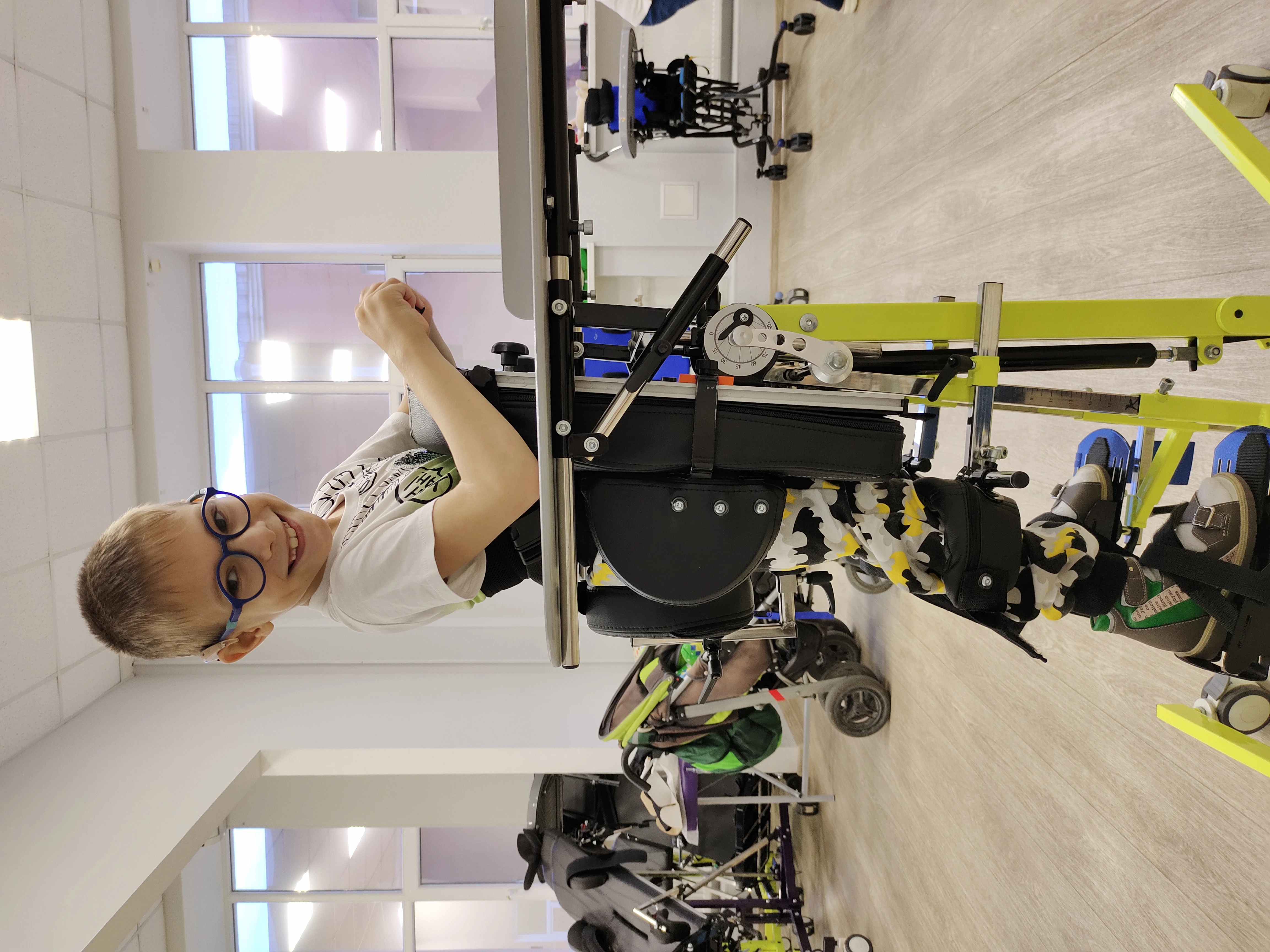 Вертикализатор с разведением ног RT RTX18