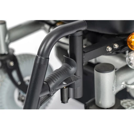 Кресло-коляска с электроприводом MET CRUISER 21