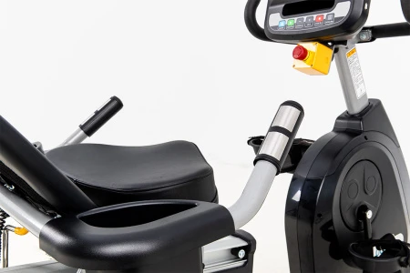 Реабилитационный горизонтальный велотренажер SPIRIT LR660