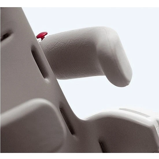 Мобильный стул для туалета и ванны R82 Flamingo