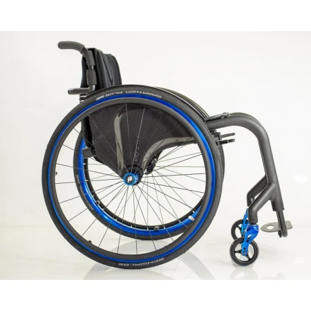 Кресло-коляска с ручным приводом активного типа Progeo Joker Carbon