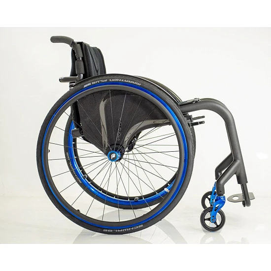 Кресло-коляска с ручным приводом активного типа Progeo Joker Carbon