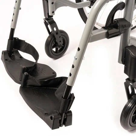 Инвалидное кресло-коляска Invacare Action 2ng