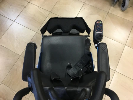 Кресло-коляска инвалидная электрическая Titan Deutschland LY-EB103-240 Angel